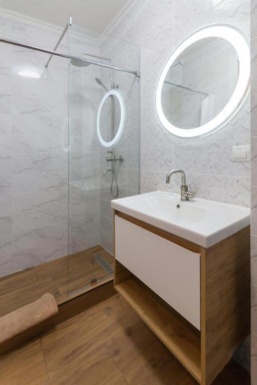 Leogrand Apartments On Lychakivska 3 إلفيف المظهر الخارجي الصورة
